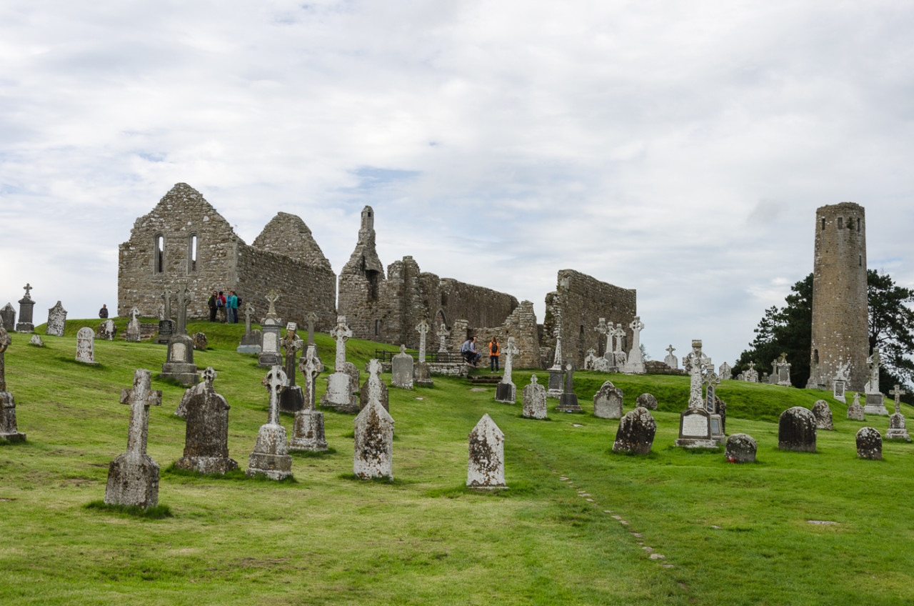 Clonmacnoise - Kloster mit Wurzeln bis ins sechste Jahrhundert